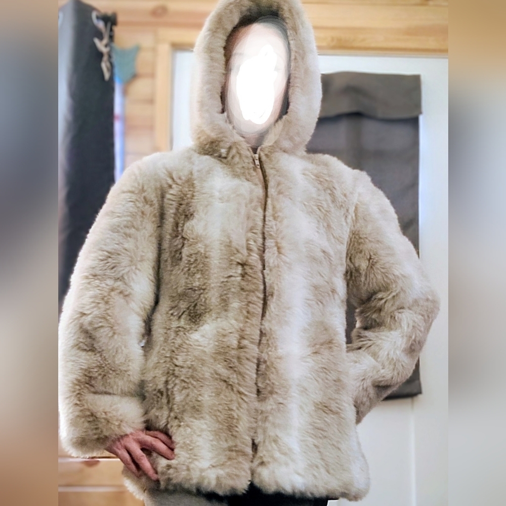 Vintage Sears Fashion White Faux Fur Women's Jacket❤️BEAUTIFUL!!!! Sz Sm/Med(16)